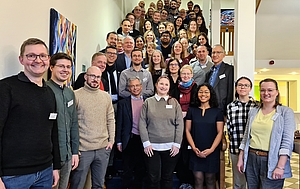 Gruppe von Wissenschaftlern auf einer Treffe