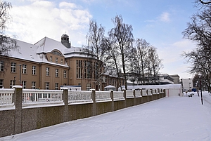 Chirurgieportal im Schnee