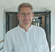 Dr. Micha Löbermann